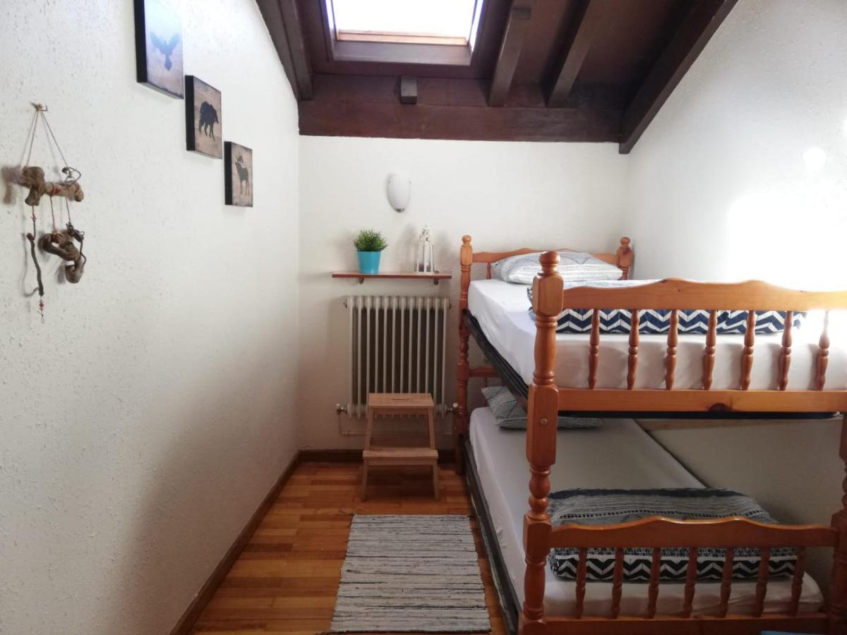 Refugio La Ardilla Real Vandrerhjem Posada De Valdeon Eksteriør bilde