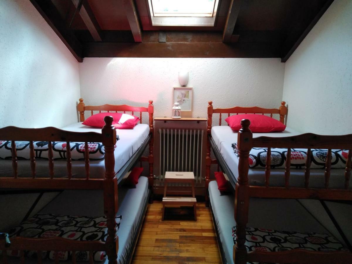 Refugio La Ardilla Real Vandrerhjem Posada De Valdeon Eksteriør bilde